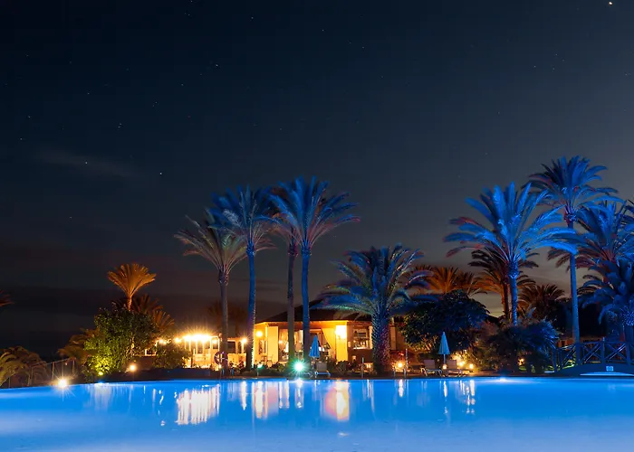 R2里卡尔马酒店 4*