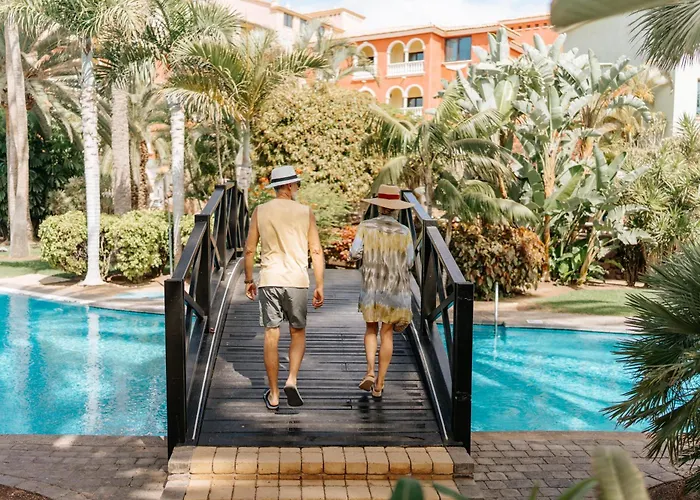 R2里卡尔马酒店 酒店 科斯塔卡玛