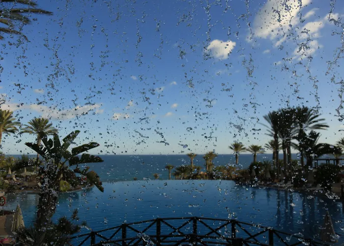 R2里卡尔马酒店 4*