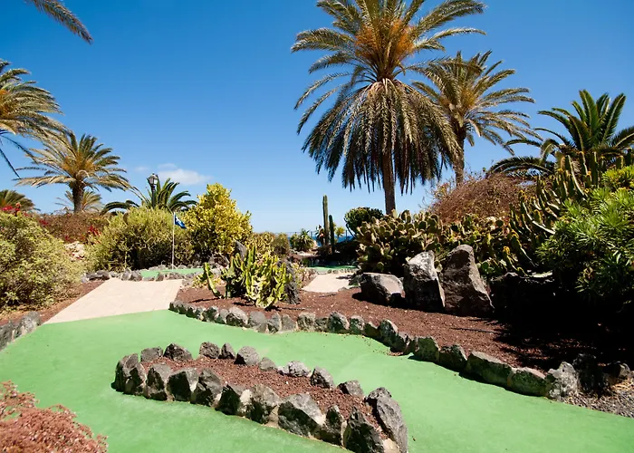 R2里卡尔马酒店 酒店 科斯塔卡玛