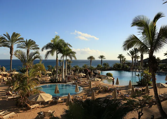 R2里卡尔马酒店